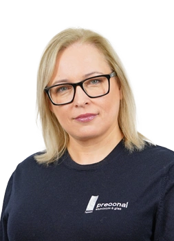 Anya-Personalbild-hemsida-Preconal- 2025 kontakt