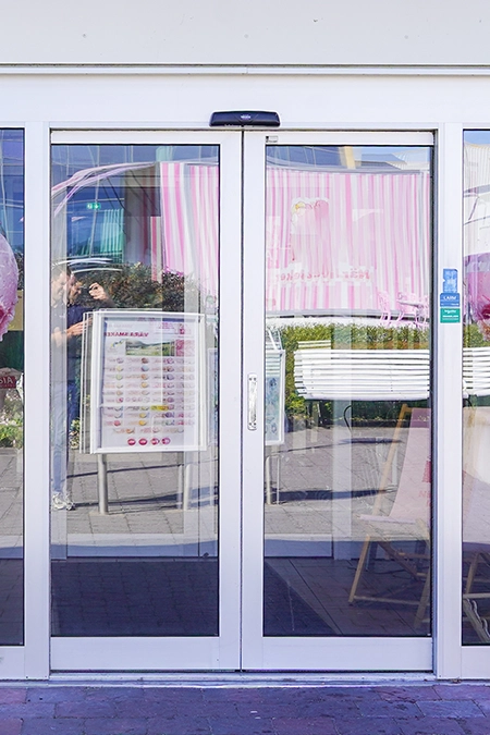 Combishield 66 - skjutdörrar aluminiumskjutdörr butiksdörr